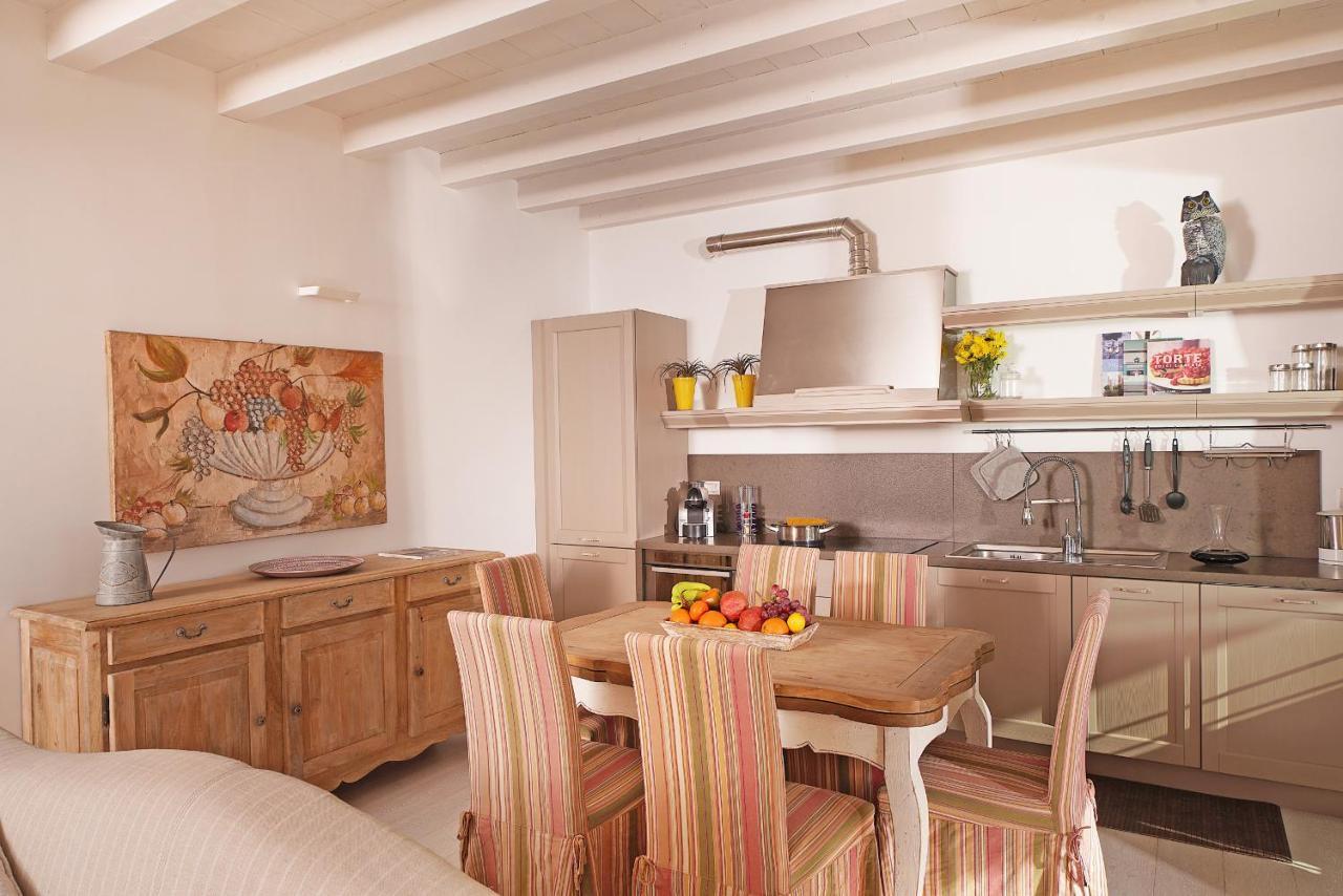 Appartamento Gardagate - Residenza Caesar 'Benaco' Sirmione Esterno foto