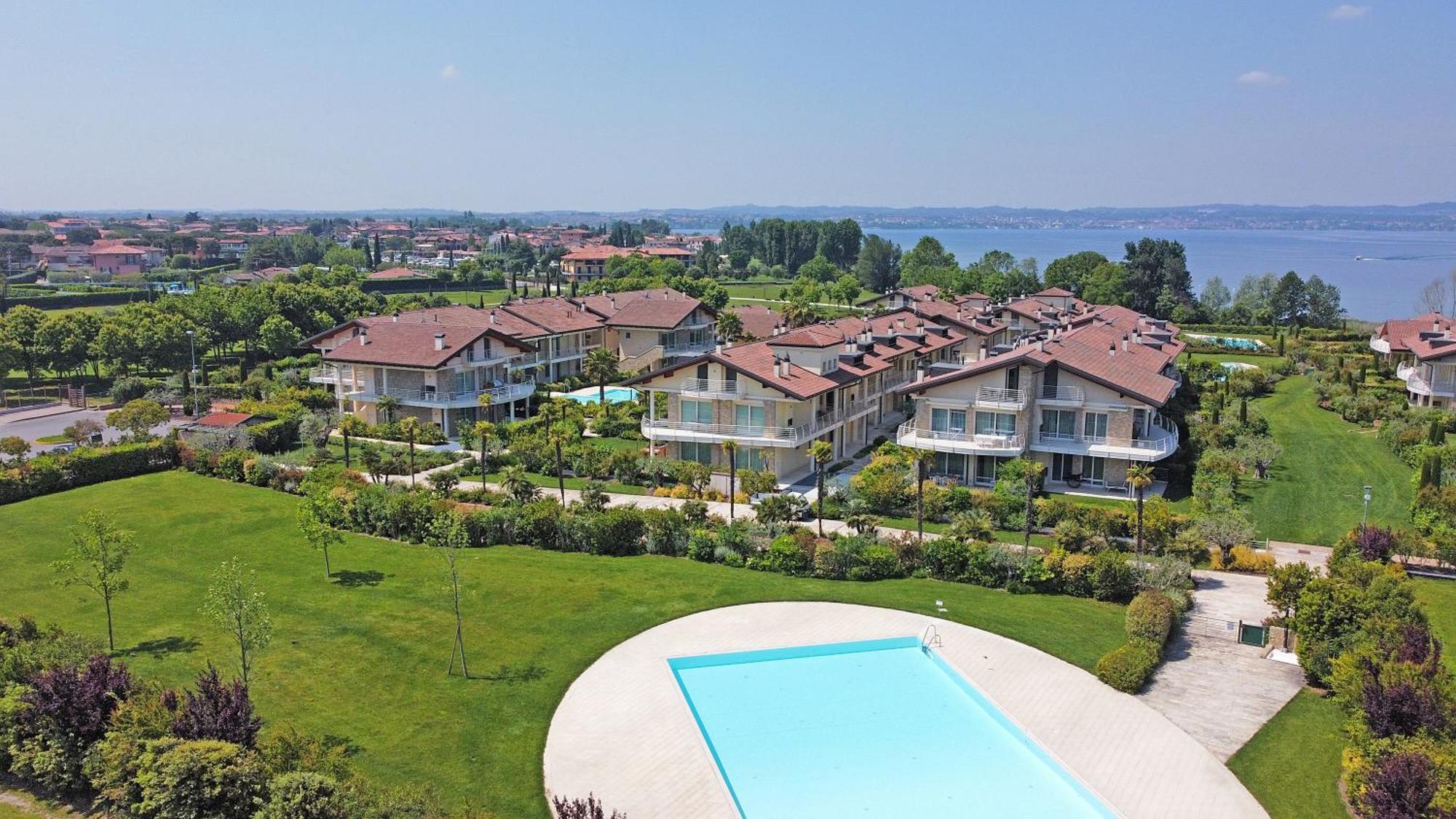 Appartamento Gardagate - Residenza Caesar 'Benaco' Sirmione Esterno foto
