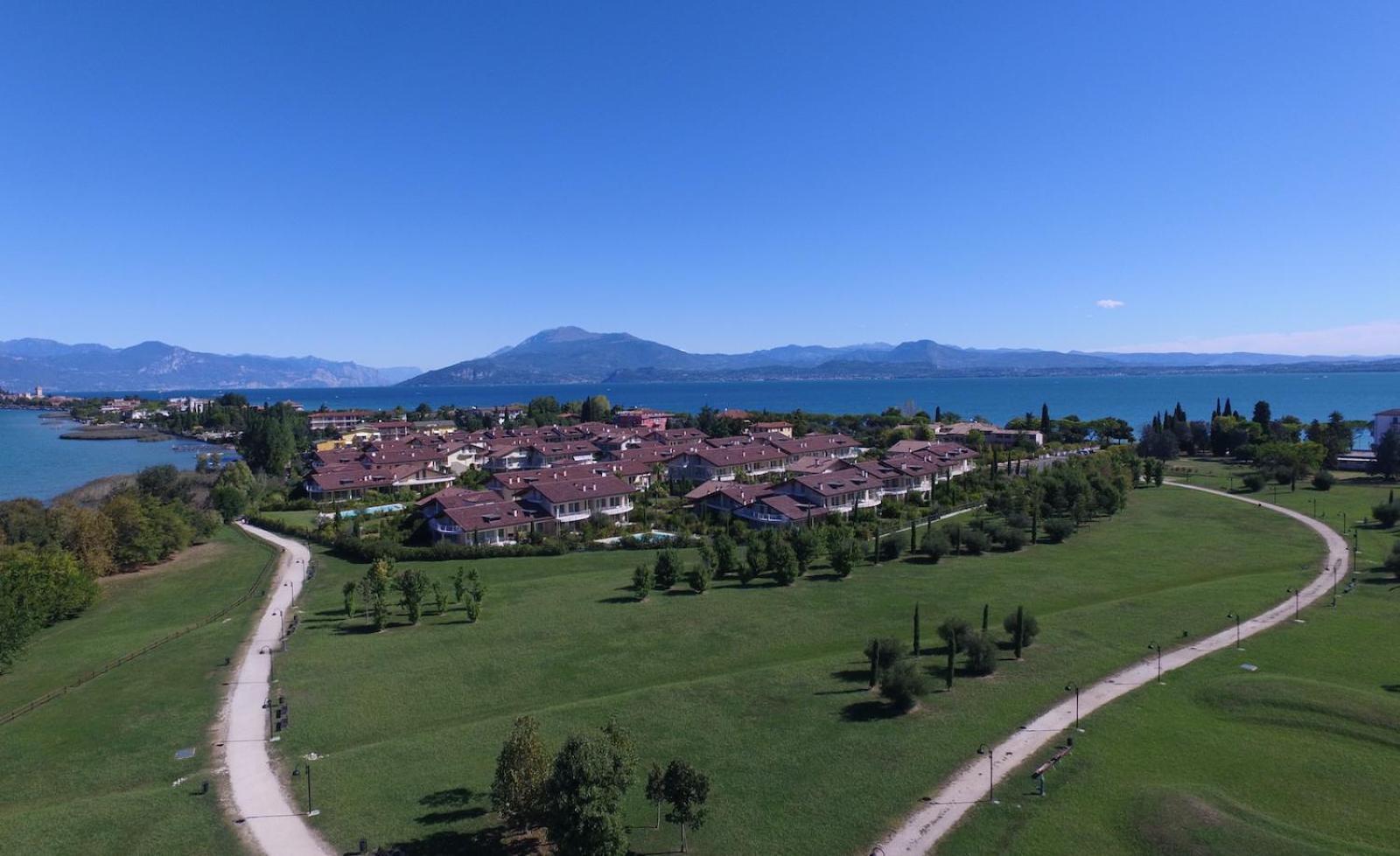 Appartamento Gardagate - Residenza Caesar 'Benaco' Sirmione Esterno foto